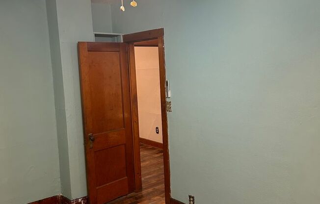 1 bed, 1 bath, $1,000