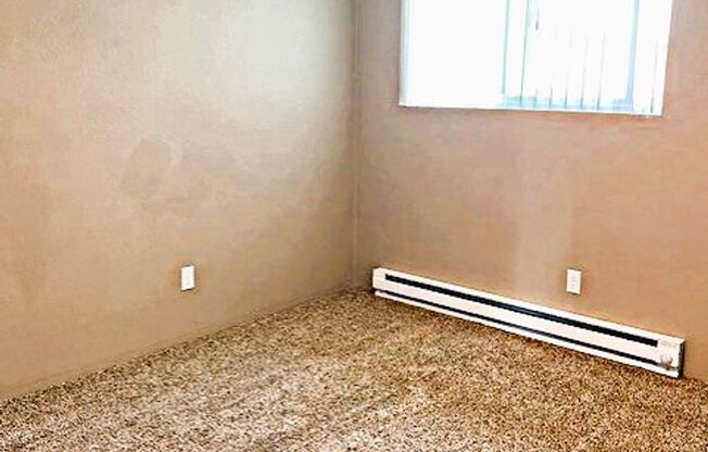2 beds, 1 bath, 830 sqft, $1,250, Unit B-205