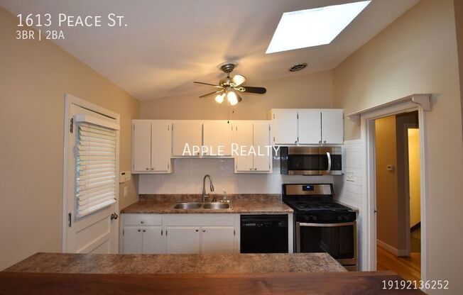 1613 PEACE ST