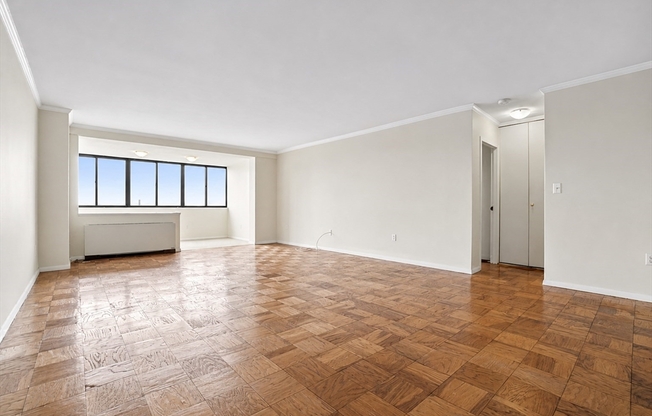 1 bed, 1 bath, 833 sqft, $3,100, Unit 21B