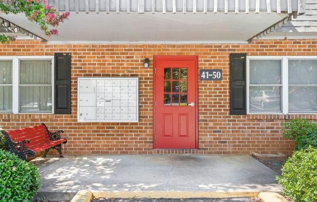 2 beds, 1 bath, 775 sqft, $1,180, Unit 009