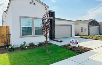 $2,495 New Const 4 Bed, SOLAR, - Montana Ave, Clovis (Ashlan & Highland)