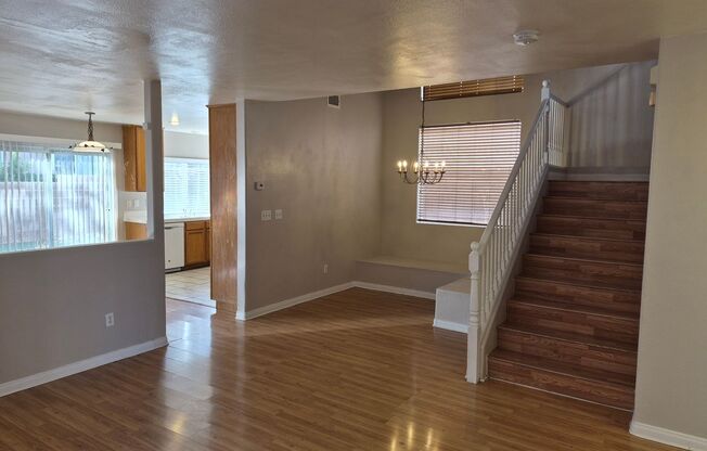 AVAILABLE NOW**SUMMERLIN ***4/2.5/2 CAR