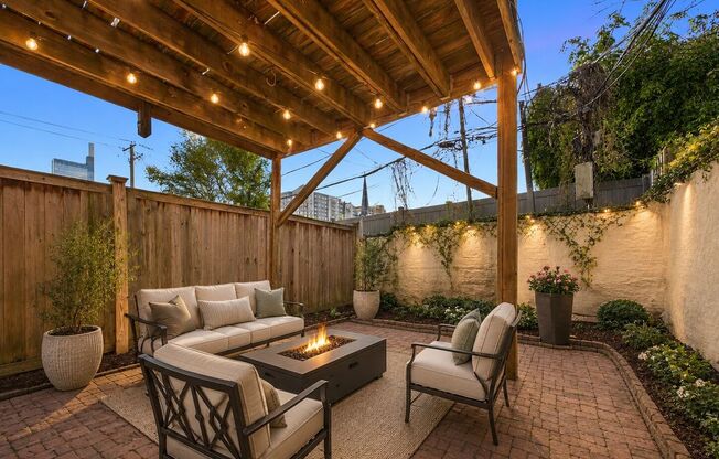 Charming Fairmount 1 Bed with Private Patio, Free Laundry & Storage