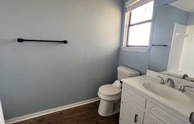 3 beds, 2 baths, $1,450