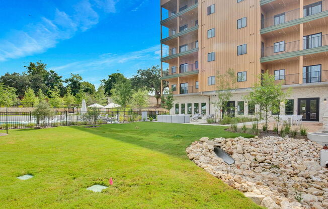 2 beds, 2 baths, 1,015 sqft, $1,699, Unit Apartment 407