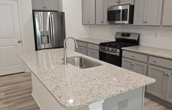 New Construction 3BR/2.5BA Townhome in Monroe
