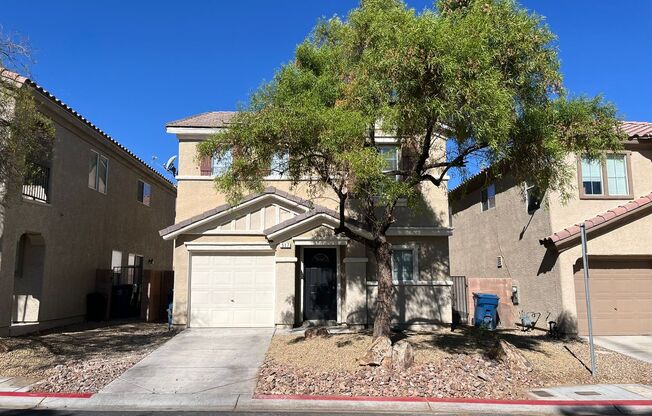 Cozy 3-Bedroom Home with Spacious Backyard