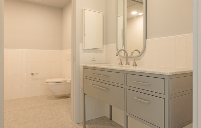 1 bed, 1 bath, 698 sqft, $6,395, Unit PH01