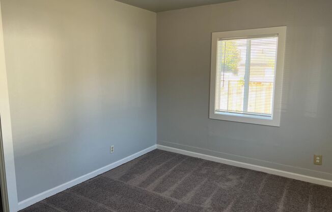 3 beds, 1 bath, $2,500