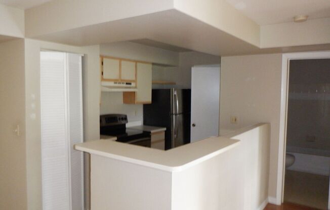 2 beds, 2 baths, $1,795, Unit Unit 208