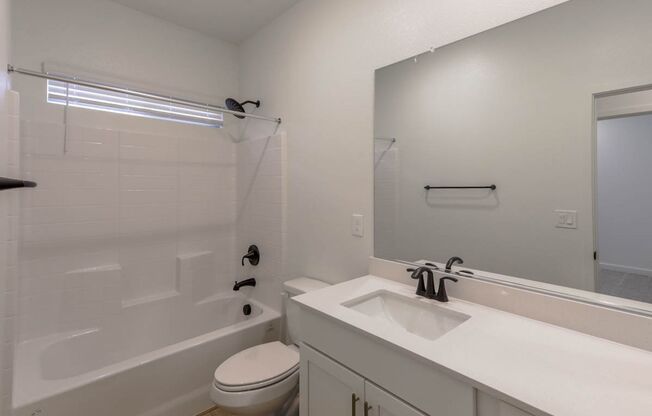 3 beds, 3.5 baths, $2,650