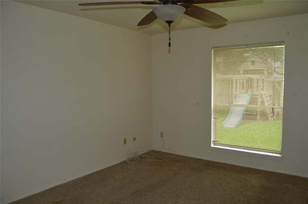 4929 MDW PL DR