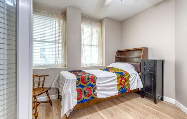 Updated 3 bedroom unit overlooking the East Bay Golf Course