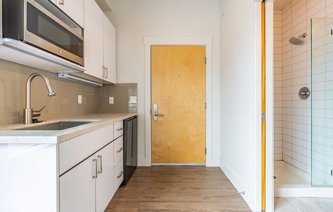 1722 Summit - ANEW