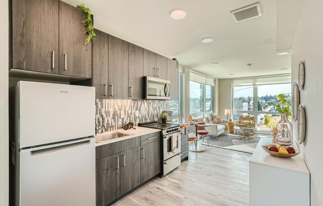 1 bed, 1 bath, 472 sqft, $1,730, Unit 523