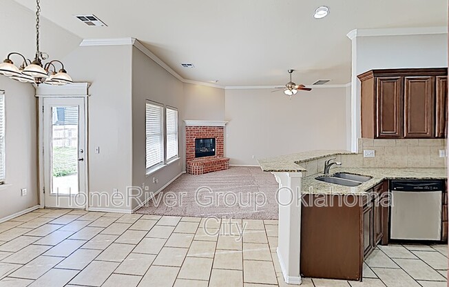 2708 BUSHEYWOOD DR