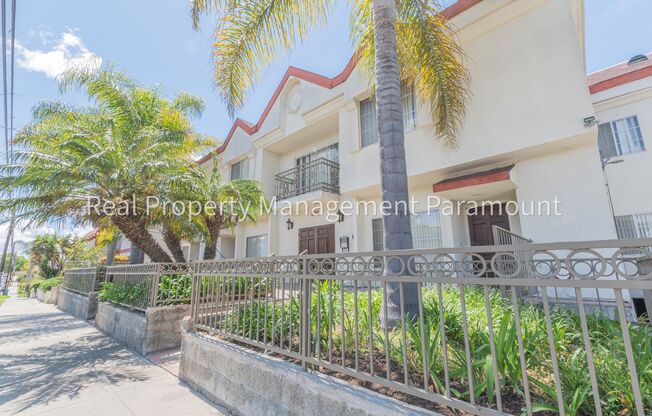 Stunning 2 Bedroom Townhouse in a Peaceful Neighborhood