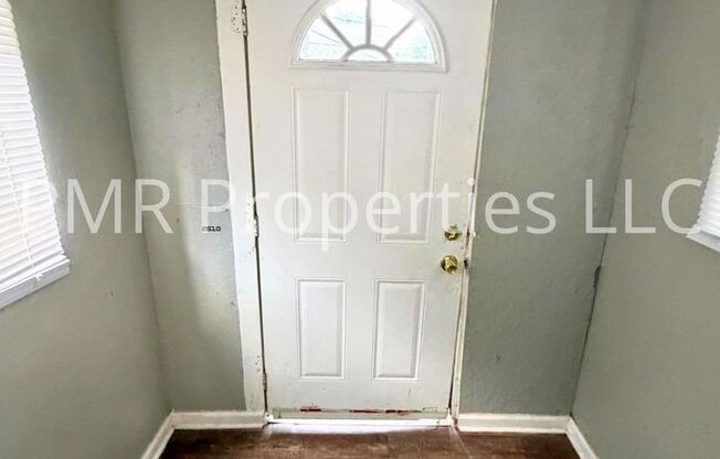 1 Bedroom /1 Bathroom Apartment