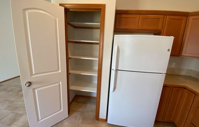 3 Bedroom Home on Cul-De-Sac for Rent!