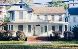 702 West Main St