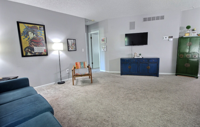 2647 S DALTON