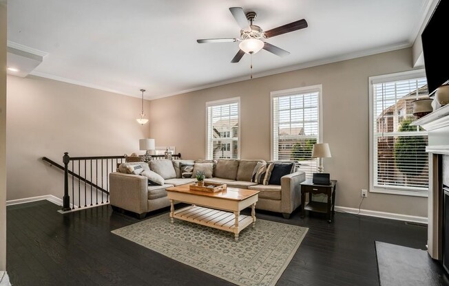 2505 ASHFORD OAKS DR