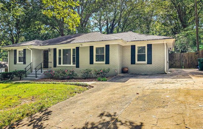 Charming 3 Bedroom Ranch in Quiet Decatur Neighborhood – Spacious Lot & Stylish Updates!
