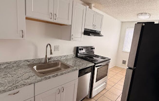 1 bed, 1 bath, 700 sqft, $1,550, Unit 212