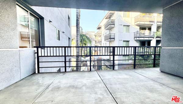 1 bed, 1 bath, 1,050 sqft, $3,100, Unit 426