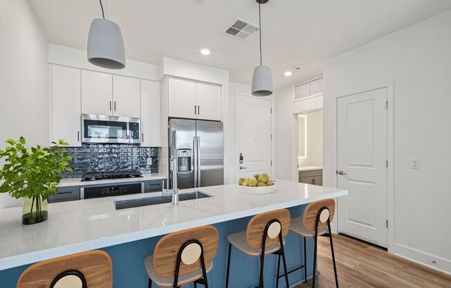 1 bed, 1 bath, 619 sqft, $1,699, Unit 462