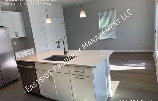 2835 FARMHOUSE DR