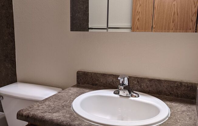 2 beds, 1 bath, 830 sqft, $2,000, Unit F301