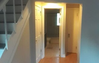 3 beds, 1 bath, $1,595