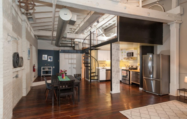 Luxurious 1-Bedroom Loft in Rebman Building Condos! Available NOW!