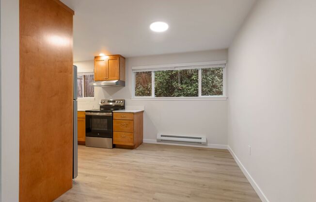 1 bed, 1 bath, 625 sqft, $1,995, Unit 9