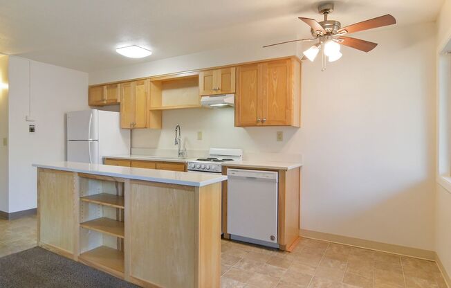 1 bed, 1 bath, $1,150, Unit 11