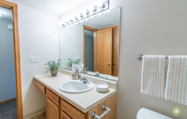 3 beds, 2 baths, 1,350 sqft, $1,460, Unit C-70
