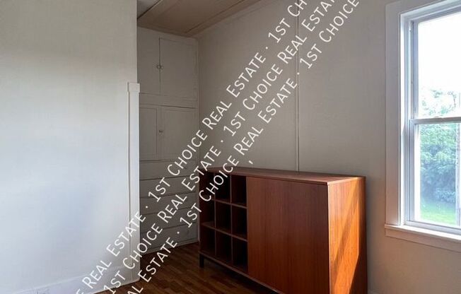 1300 Center St Unit B