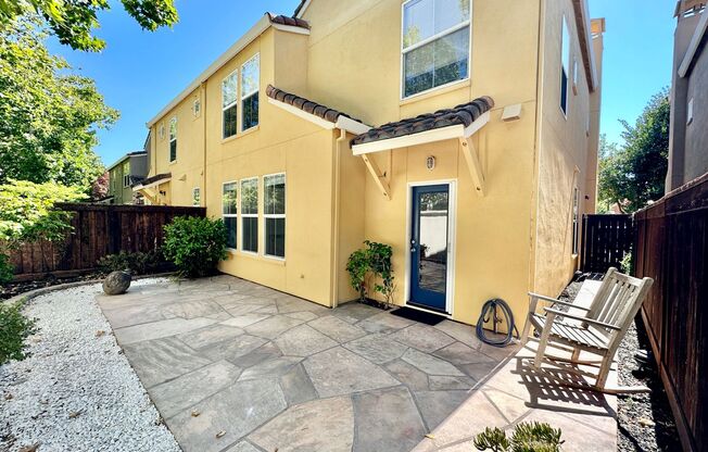 Hamilton 3+bd/2.5bth Townhome w/Den