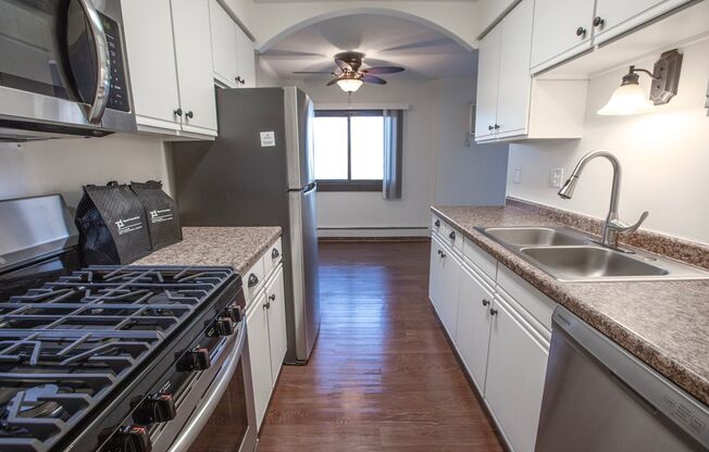 1 bed, 1 bath, 674 sqft, $1,299, Unit 311