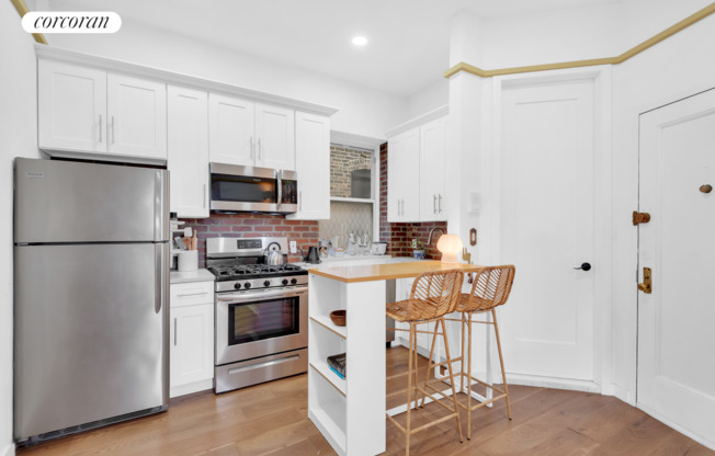 462 AMSTERDAM AVE