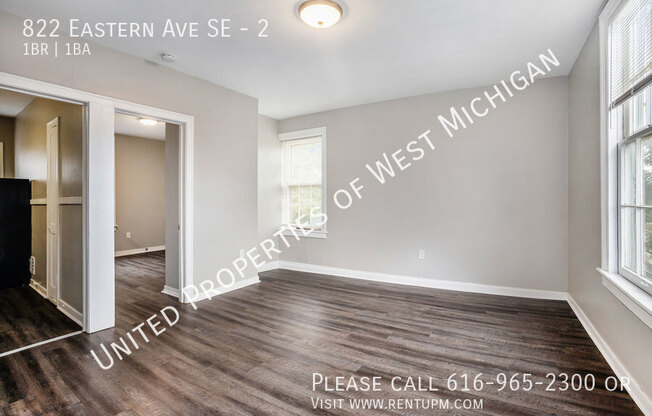 822 Eastern Ave SE