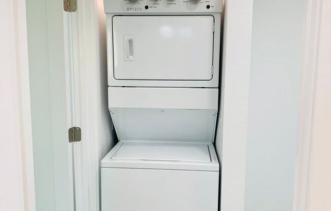CHARMING Newly Constructed 1BD/BA Available in Linda Vista