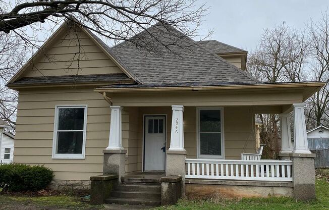 2246 N Campbell Ave
