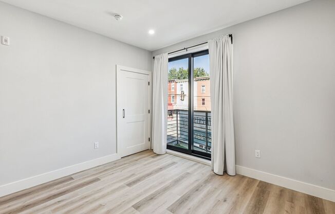 2 beds, 1 bath, 840 sqft, $2,800, Unit 411