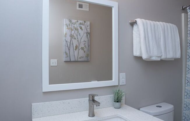 2 beds, 2 baths, 950 sqft, $1,245