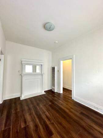 30 GLOVER ST