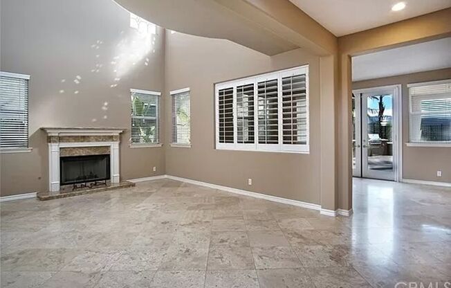 4 BEDROOM, 3 BATH WITH BONUS ROOM (SERRANO & KENDRA) CITY OF ORANGE