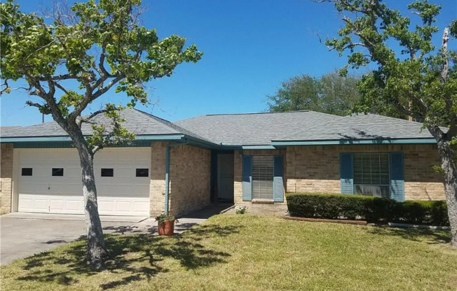 206 PORTSMOUTH DR